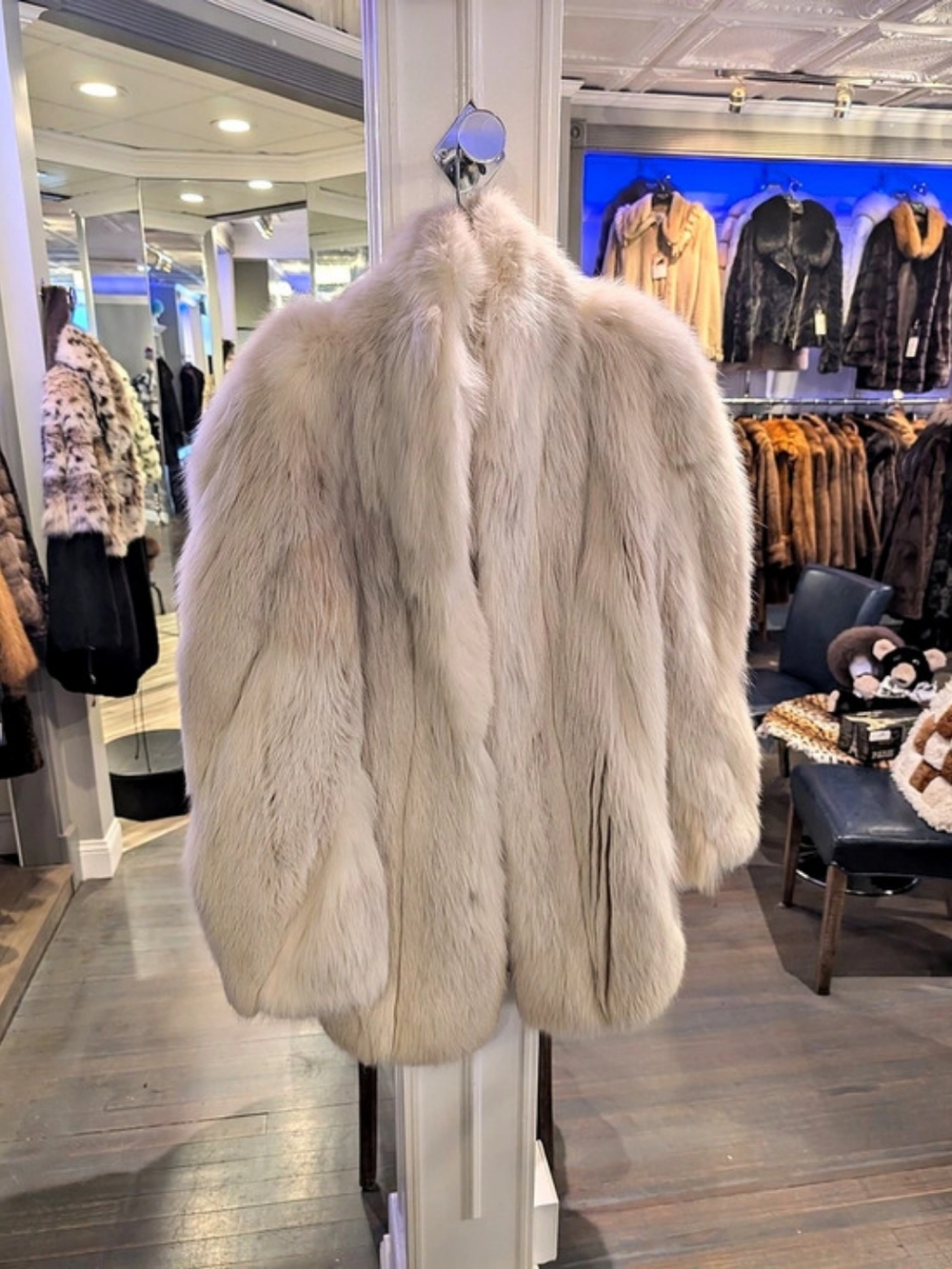 Fox Fur Coat in White Like New Unisex. Spotted